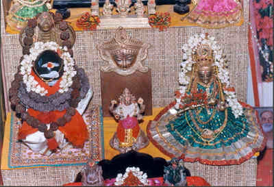 Idol-worship: An anti-Sanatana Dharma
worship of manmade images
